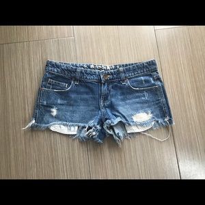 Mossimo distressed short shorts